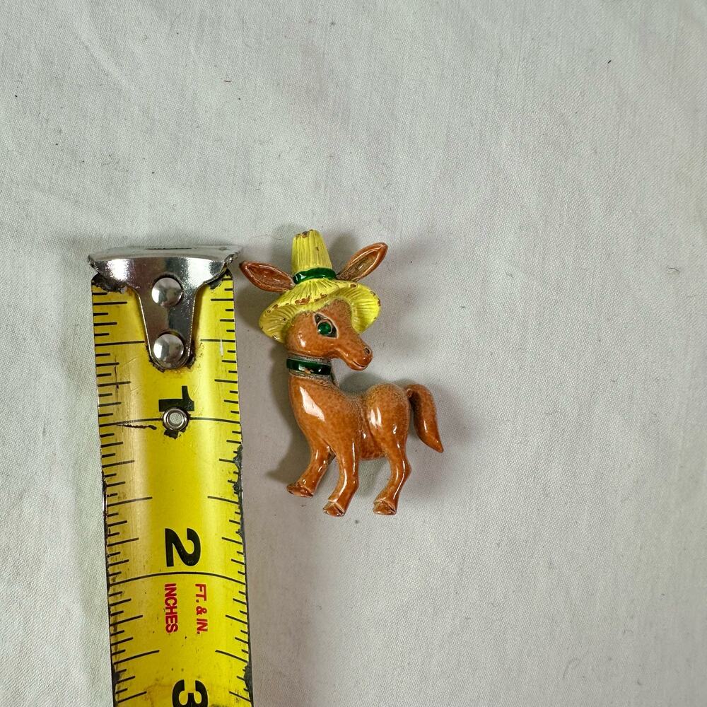 3/$20 Gerry's Donkey Brooch Pin Enamel Metal Vintage Signed 1-3/4” Straw Hat - Picture 6 of 7